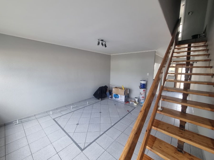 To Let 2 Bedroom Property for Rent in Claremont Western Cape